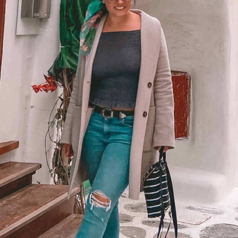 Peacoat | Large | Tahari | Tan